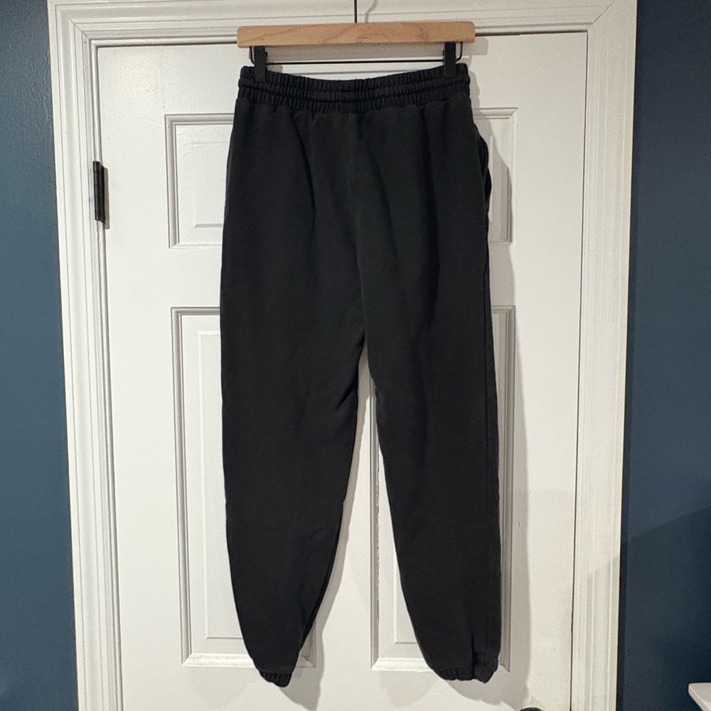 Forever 21 Black Jogger Pants - Picture 2 of 2